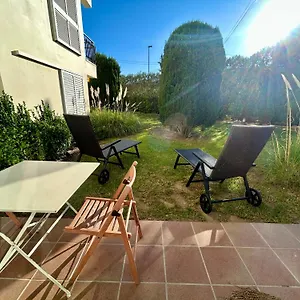  Apartment Amb Piscina I Aparcament - Baixos Amb Jardinet